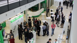 Schneider Electric zaprosił do Niemiec na niezwyky event ?The Next Generation? BIZNES, Gospodarka - Przedstawiciele Machine Solutions zaprezentowali pakiet innowacyjnych produktów dla rozwiązania MachineStruxure klientom zaproszonym z 16 krajów z całej Europy, Rosji, Indii czy Chin. W wydarzeniu wzięło także udział 18 gości z Polski.
