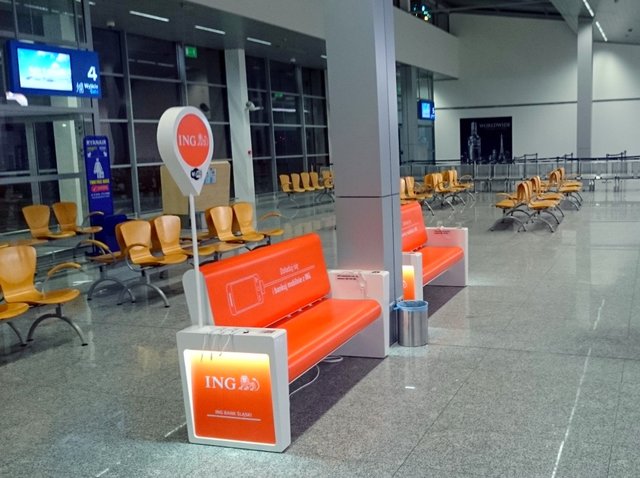 Dzięki ING naładujesz telefon „na mieście”