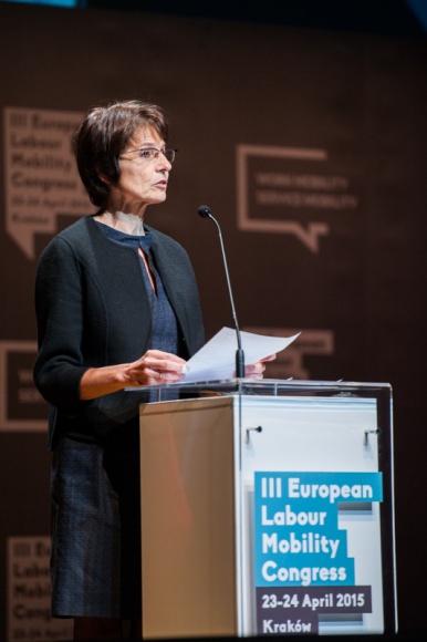 III EKMP ? Ważniejsza ochrona pracowników czy swoboda świadczenia usług w UE? BIZNES, Gospodarka - Państwa Europy Zachodniej coraz częściej podejmują działania przeciwko zagranicznym firmom usługowym. Pod szyldem ochrony praw pracowniczych przy delegowaniu, de facto odbudowywane są granice wewnątrz unijnego rynku.