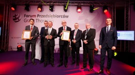 Jerzy Krzanowski, zwycięzcą 4. edycji konkursu ?Dynamiczny Przedsiębiorca? BIZNES, Gospodarka - Kapituła konkursu ?Dynamiczny Przedsiębiorca? pod przewodnictwem profesora Waldemara Frąckowiaka, przyznała tegoroczną nagrodę Jerzemu Krzanowskiemu. Laureat jest współwłaścicielem Grupy Nowy Styl ? producenta mebli biurowych o zasięgu międzynarodowym.