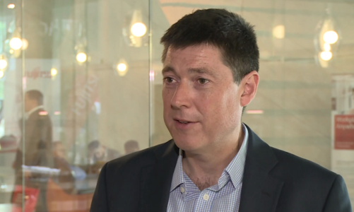 Nowe technologie w bankowości. W ciągu najbliższych lat upowszechnią się bankomaty skanujące sieć naczyń krwionośnych dłoni czy siatkówkę oka