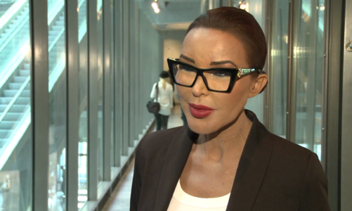 Marka modowa Ewy Minge na giełdzie. Projektantka i sp&oacute;łka Esotiq & Henderson będą rozwijać segment odzieżowy i bieliźniany