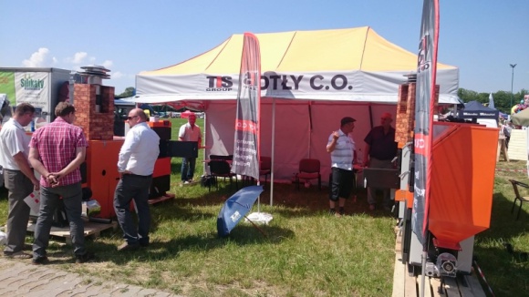 Targowy weekend TIS-u BIZNES, Gospodarka - W najbliższy weekend Podlasie stanie się targowym centrum kraju. Wszystko za sprawą dwóch imprez ? Europejskiego Dnia Rolnika w Suchowoli oraz Targów Budowlanych na Stadionie Miejskim w Białymstoku.