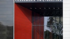Filharmonia Świętokrzyska z akustycznymi szybami marki Pilkington