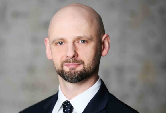 Krzysztof Polończyk nowym prezesem zarządu First Data Polska! BIZNES, Finanse - Krzysztof Polończyk, dotychczasowy członek zarządu i dyrektor finansowy, który od października 2017 roku pełnił obowiązki prezesa First Data Polska został oficjalnie powołany na stanowisko prezesa spółki.