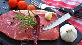 Polacy w czasie świąt częściej stawiają na produkty mięsne jakości premium