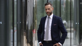 Światło ma znaczenie: wywiad z Radosławem Zacheją, prezesem firmy Bright Lights. BIZNES, Gospodarka - W swoich projektach łączy systemy oświetleniowe, multimedia, sztukę i technologie. Tworzy w oparciu o najnowocześniejsze rozwiązania. Radosław Zacheja, prezes firmy Bright Lights o oświetleniu wie wszystko.