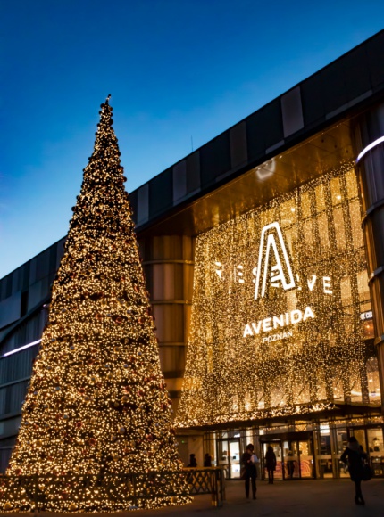 Nowy lokal gastronomiczny w Avenidzie Poznań BIZNES, Gospodarka - Do grona najemców Avenidy Poznań dołączyła marka Covrig. W nowym punkcie gastronomicznym miłośnicy precli znajdą swoje ulubione przysmaki typu ?to go?. Nowy lokal zajął powierzchnię 35 mkw.