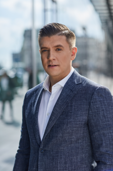Czy sektor Fintech może pomóc w walce z kryzysem BIZNES, Finanse - Bartosz Tomczyk, przewodniczący rady nadzorczej w firmie pożyczkowej Provema, zastanawia się czy fintech?i są w stanie minimalizować koszty i zwiększać efektywność przeciwdziałania negatywnym skutkom gospodarczym wystąpienia COVID-19.