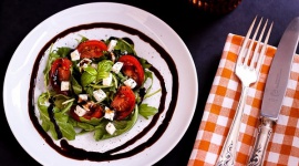 Rośnie zainteresowanie franczyzą gastronomiczną BIZNES, Gospodarka - W Polsce działa już blisko 200 sieci gastronomicznych, które chcą rozwijać się poprzez franczyzę ? wynika z raportu przygotowanego przez Akademię Rozwoju Systemów Sieciowych (ARSS).