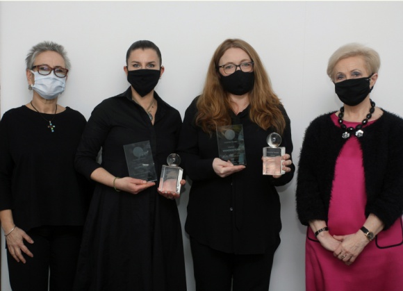 Perły Ceramiki UE 2020 rozdane. 8 statuetek dla Ceramiki Paradyż Firma, BIZNES - Ceramika Paradyż po raz kolejny została wyróżniona w prestiżowym konkursie Perły Ceramiki UE. W tegorocznej edycji produkty firmy otrzymały aż 8 nagród.