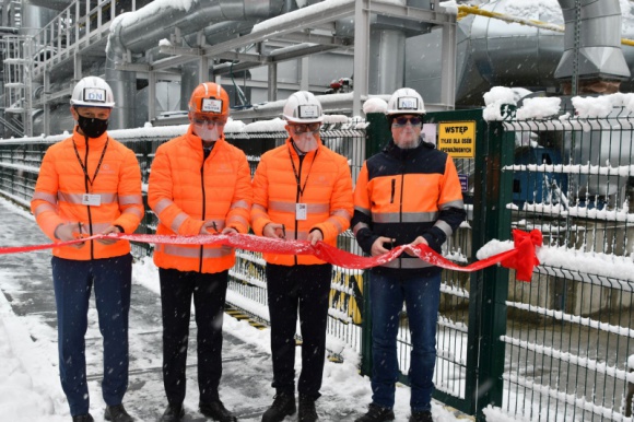 Przemysł, BIZNES - Prawie 25 mln zł warta jest inwestycja, zrealizowana przez Tokai COBEX Polska w Nowym Sączu, która została oficjalnie oddana do użytku 25 stycznia br., INWESTYCJA W POPRAWĘ JAKOŚCI POWIETRZA W NOWYM SĄCZU JUŻ DZIAŁA Przemysł, BIZNES - Prawie 25 mln zł warta jest inwestycja, zrealizowana przez Tokai COBEX Polska w Nowym Sączu, która została oficjalnie oddana do użytku 25 stycznia br.