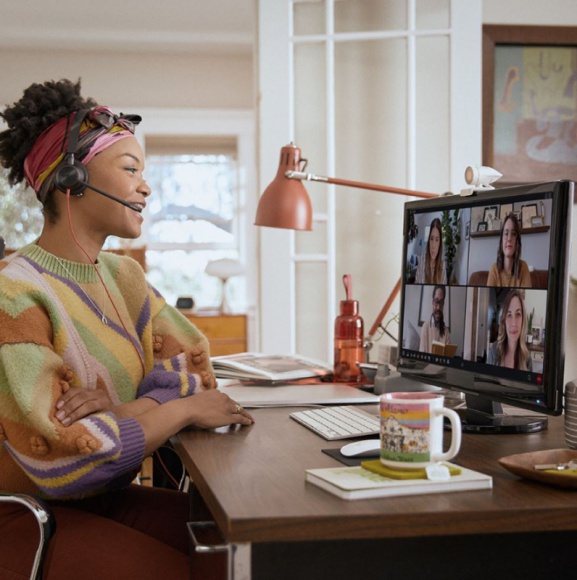 Wideokonferencje z Marsa i podróże służbowe na Księżyc ? czy to możliwe? IT i technologie, BIZNES - Kto wie może w bliskiej przyszłości czekają nas delegacje na Księżyc i wideokonferencje z ludźmi, którzy będą chcieli zamieszkać na Czerwonej Planecie?