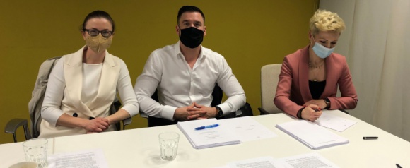 Zdrowie, BIZNES - Centrum jest już trzydziestą kliniką stomatologiczną, która zdecydowała się przyłączyć do Medicover Stomatologia., Medicover Stomatologia z liderem leczenia ortodontycznego ? ORTHO ESTHETICA Zdrowie, BIZNES - Centrum jest już trzydziestą kliniką stomatologiczną, która zdecydowała się przyłączyć do Medicover Stomatologia.