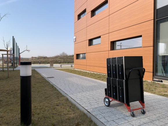 Problemy społeczne, BIZNES - Centra biznesowe rzadko kojarzone są z działalnością społeczną i zaangażowaniem na rzecz ekologii, projektów miejskich i dobrosąsiedzkich stosunków. Gdańska Olivia Business Centre pokazuje, że może być inaczej., Społeczne inicjatywy oliwskich pracowników Problemy społeczne, BIZNES - Centra biznesowe rzadko kojarzone są z działalnością społeczną i zaangażowaniem na rzecz ekologii, projektów miejskich i dobrosąsiedzkich stosunków. Gdańska Olivia Business Centre pokazuje, że może być inaczej.