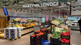 Muszkieterowie z 3. sklepem w koncepcie Power. Remodeling Intermarché w Śremie Handel, BIZNES - Intermarché w Śremie to już trzeci sklep Muszkieterów, który działa w ramach nowoczesnego konceptu Power. Dzięki wdrożonym modyfikacjom klienci zyskali dostęp do poszerzonego asortymentu produktów, zmienił się także układ supermarketu oraz oprawa wizualna.